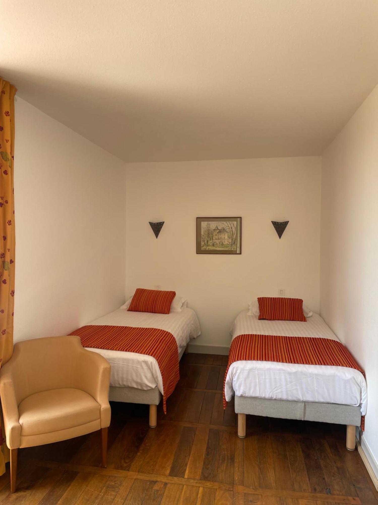 Hotel La Chatelleraie Saint-Étienne-de-Maurs Camera foto